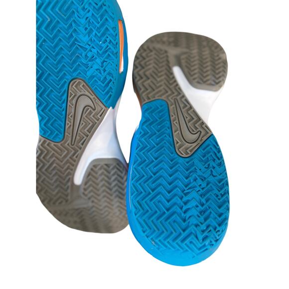 Size 9.5 Nike LeBron Witness 7 Gray Fog Multicolor 2022 - Picture 2 of 5